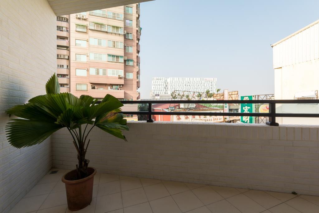 Tainan Sweet Home Экстерьер фото